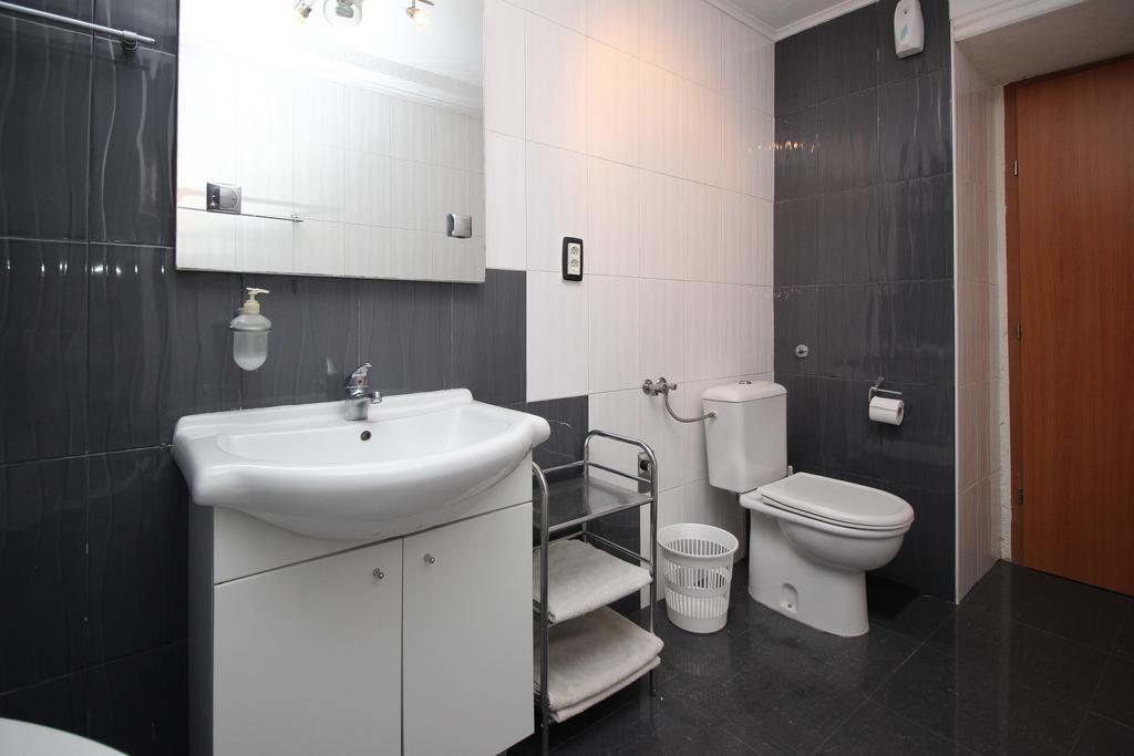 Apartment Drazen Šilo Quarto foto